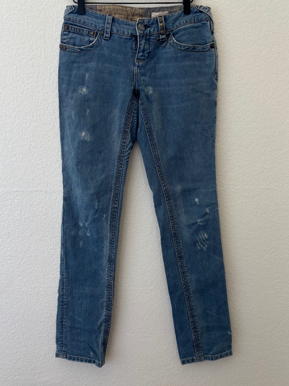 Vintage Free People angel wing embroidered pockets straight leg jeans size 27